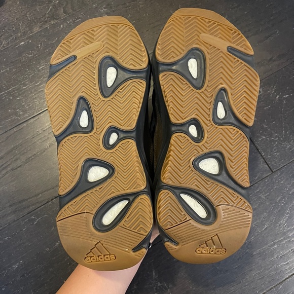 Adidas Yeezy Boost 700 V2 Geode sneaker shoe Size US 5.5/38 - Picture 8 of 9